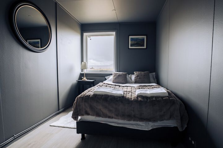 Room 8 of 45