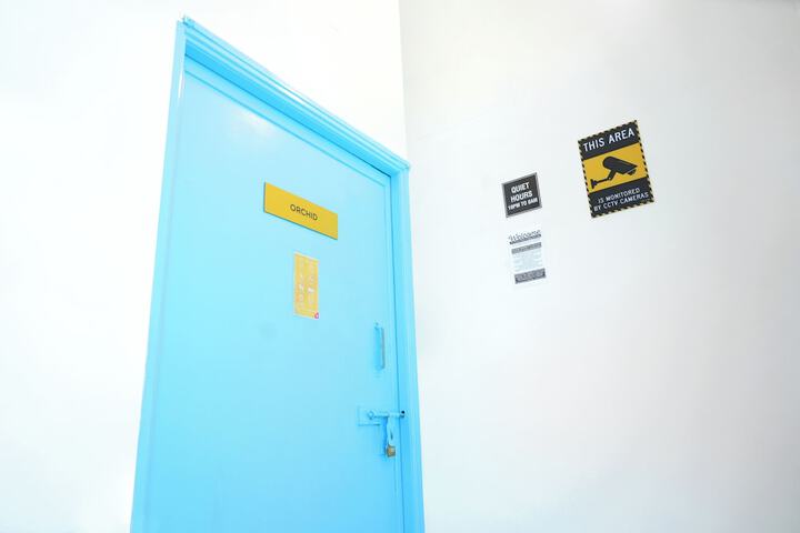 Room 16 of 53