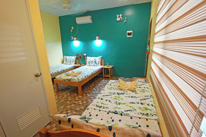 Room 12 of 53