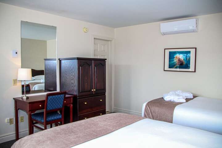 Room 3 of 50