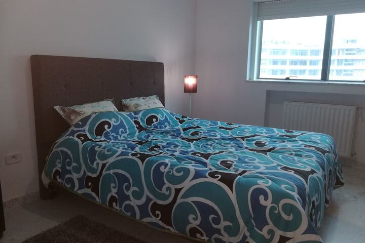 Room 2 of 16