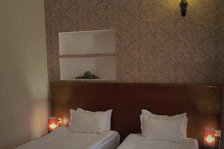 Room 23 of 50