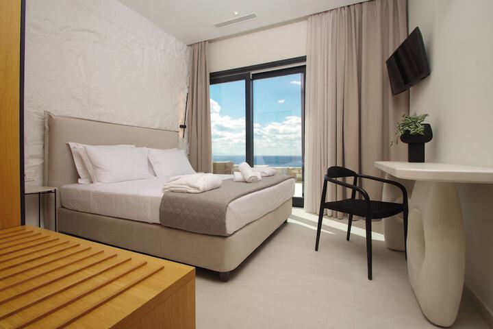 Room 35 of 186