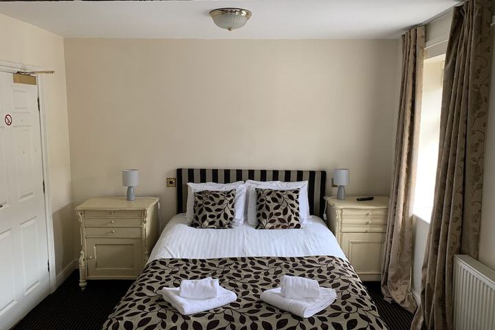 Room 6 of 22
