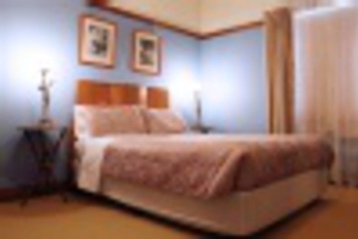 Room 207 of 360