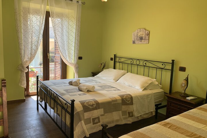 Room 8 of 38