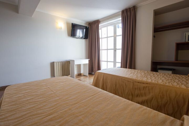 Room 8 of 49