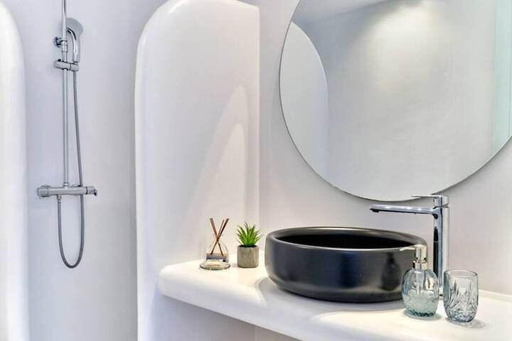 Bathroom Interior Photo