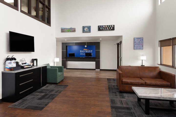 Hotel Interior 3 of 33