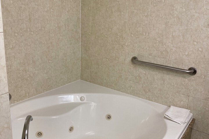 Room 14 of 50