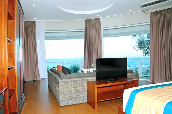 Room 38 of 108
