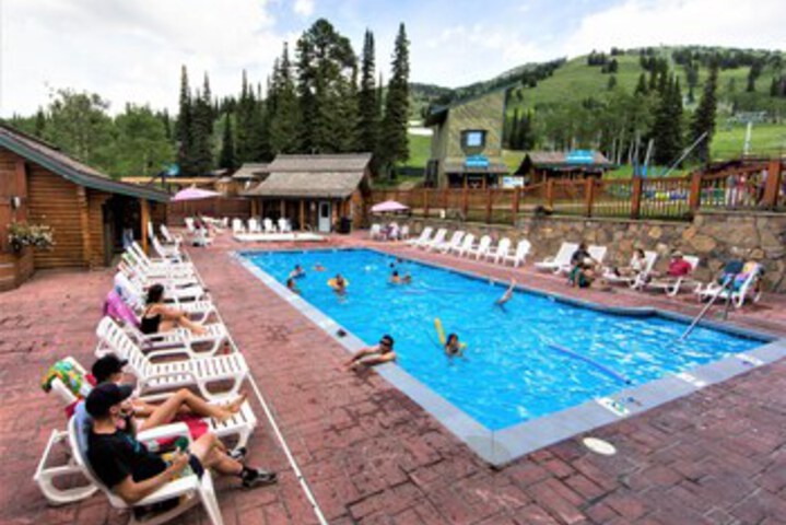Pool 50 of 117