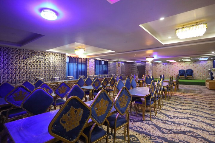 Ballroom/Hall 78 of 92