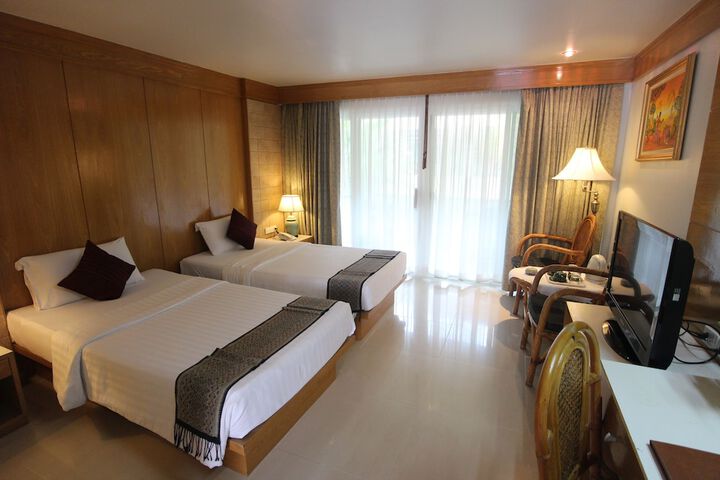 Room 15 of 66