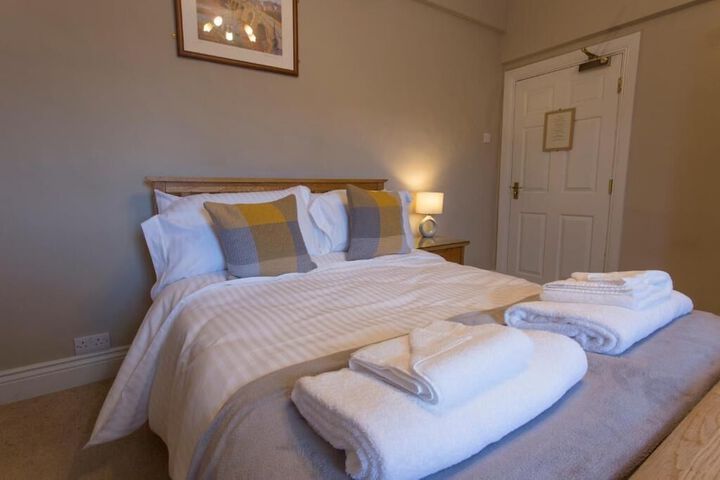 Room 3 of 46