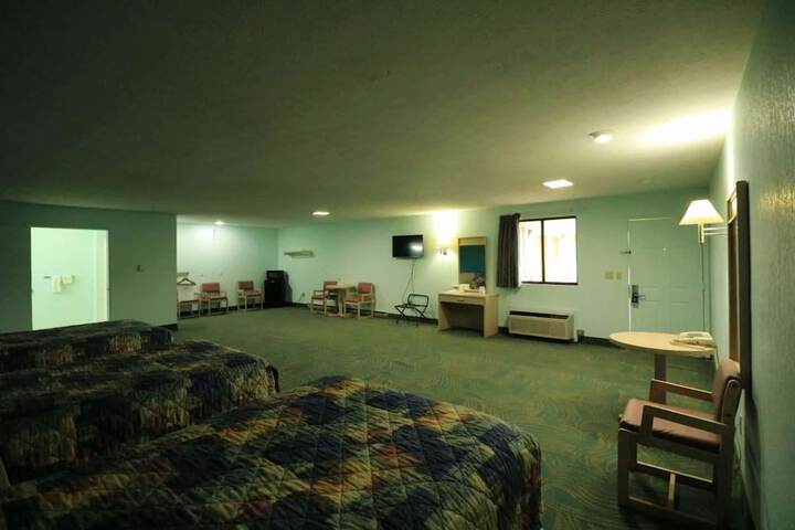 Room 9 of 22