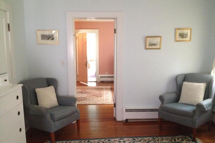 Room 12 of 38