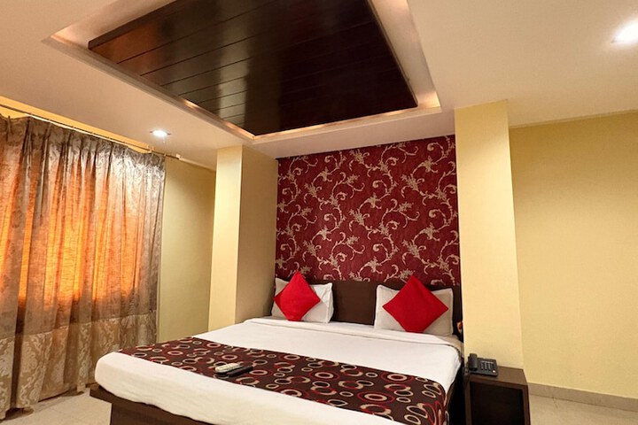 Room 21 of 28