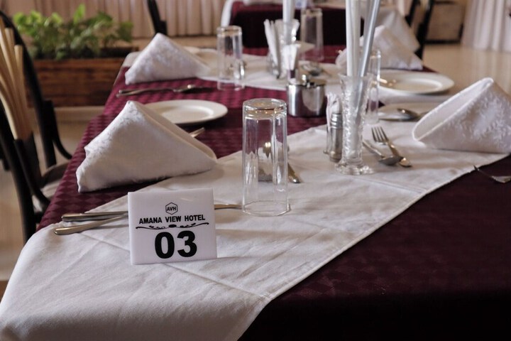 Dining 19 of 61