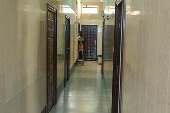 Ballroom/Hall 9 of 15