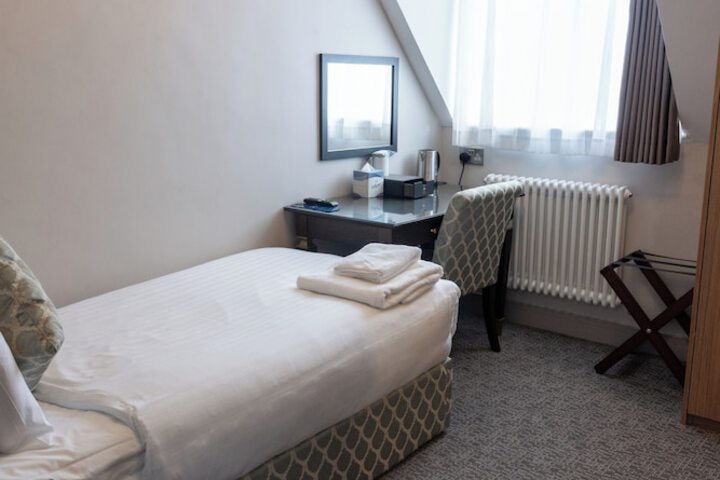 Room 36 of 85