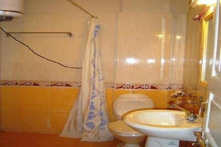 Room 9 of 22