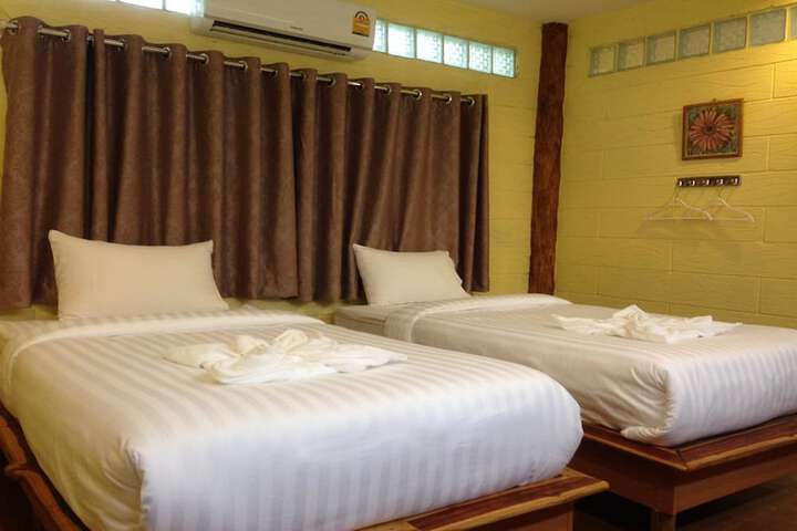 Room 7 of 34