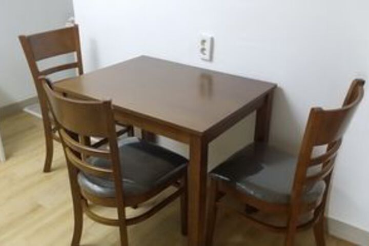 Room 19 of 32