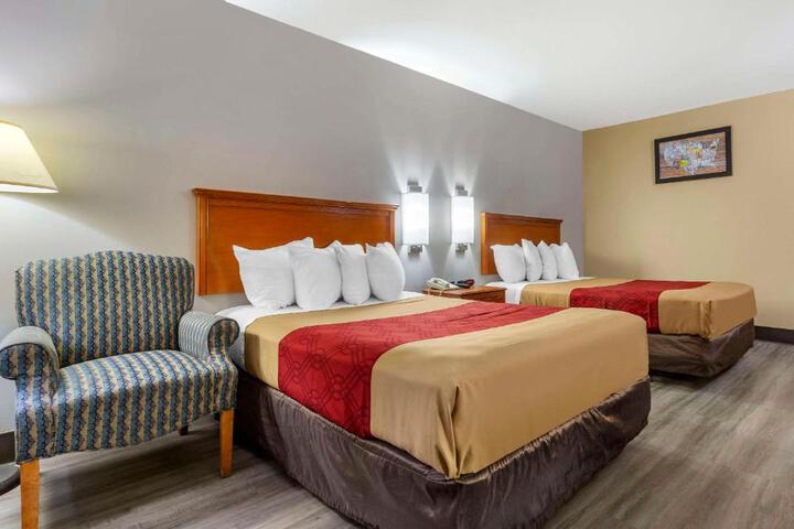 2 Double Beds (2 of 9)