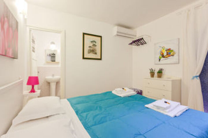 Room 86 of 477