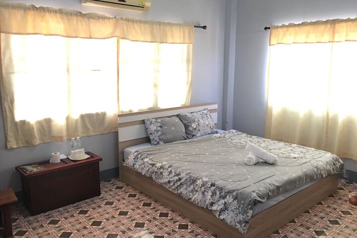 Room 10 of 53
