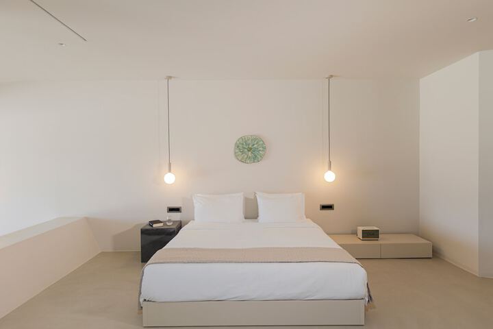 Room 17 of 54