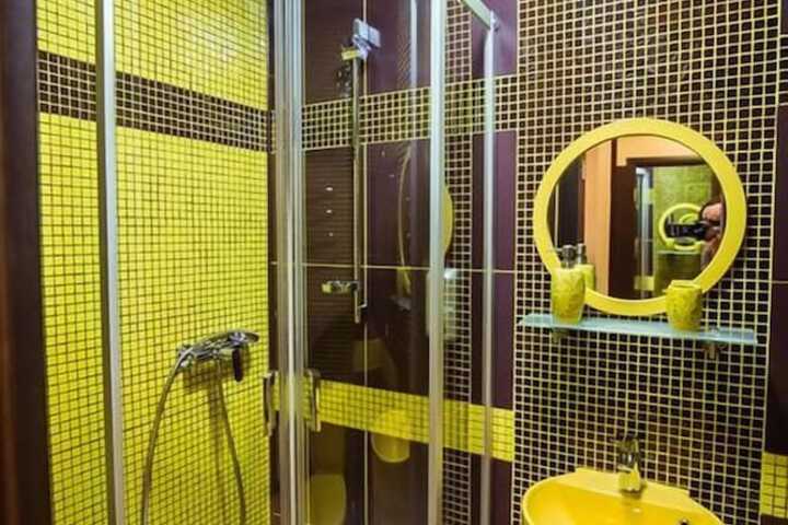 Room 41 of 47