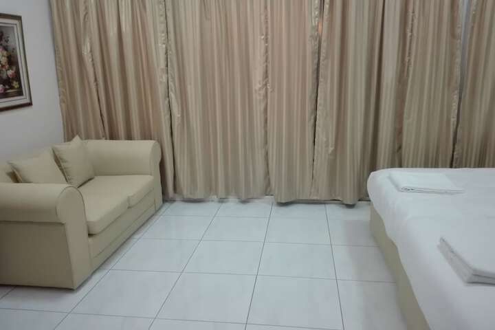 Room 6 of 53