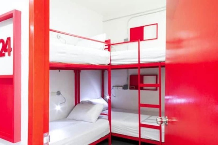 Room 17 of 48