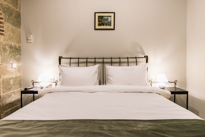Room 13 of 72