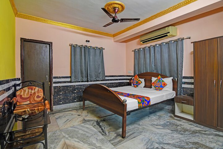 Room 14 of 24