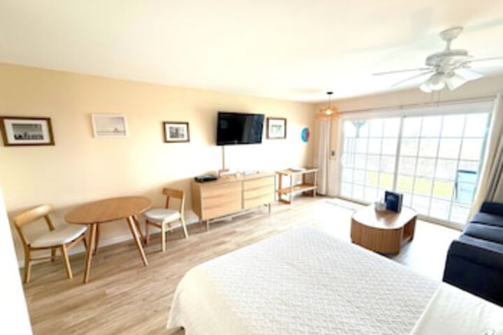 Room 298 of 663