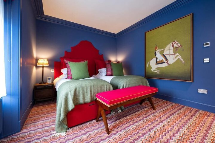 Room 21 of 36