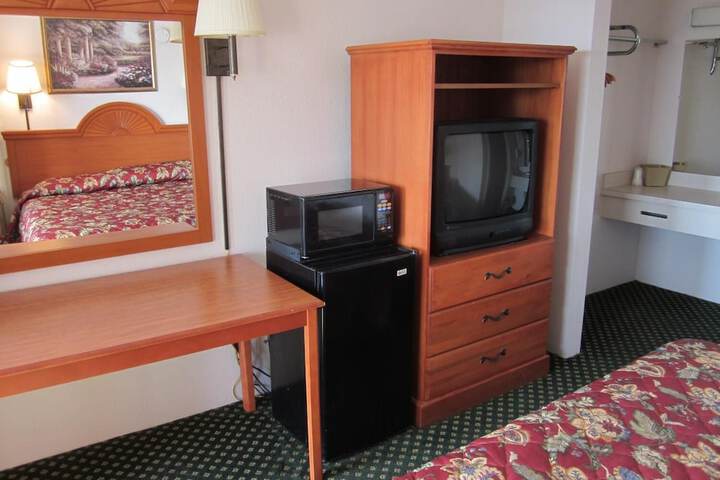 Room 8 of 21