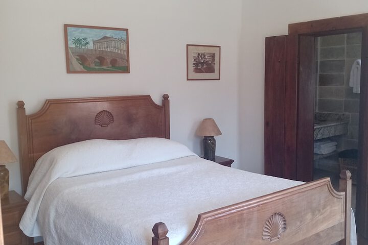 Room 8 of 31