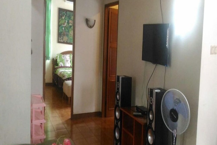 Room 8 of 25