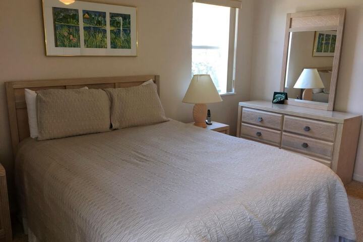 Room 5 of 37