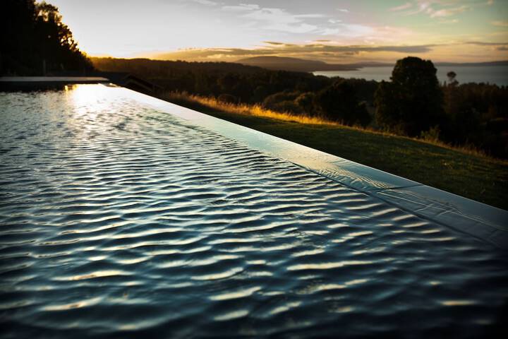 Pool 13 of 27
