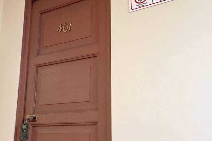 Room 34 of 86