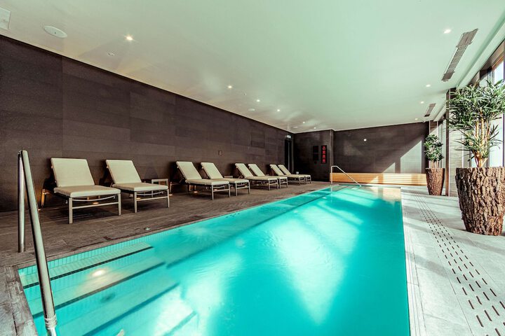 Pool 83 of 132
