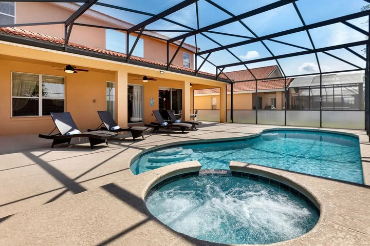 Pool 10 of 20