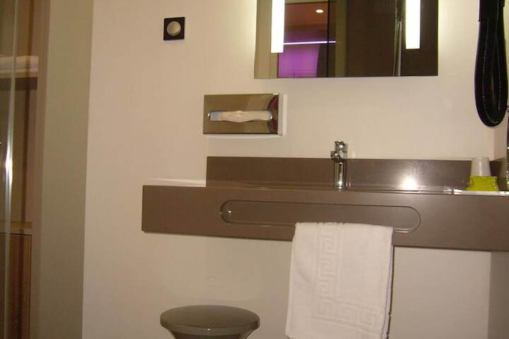 Clean Restrooms