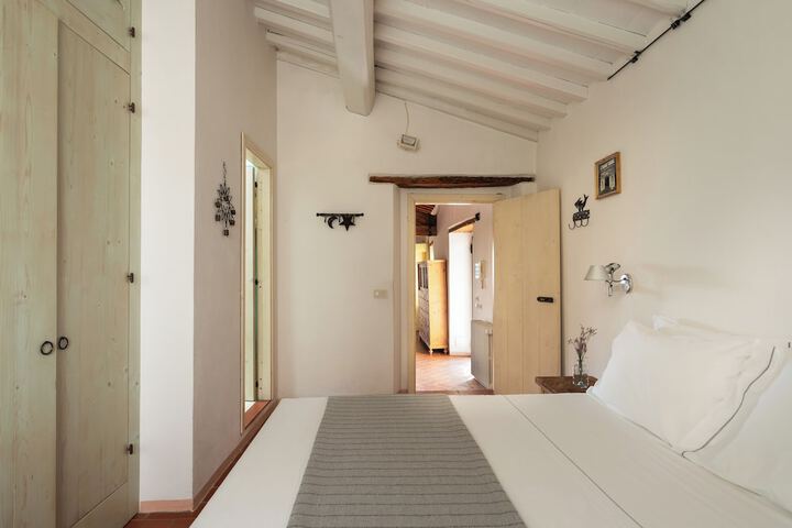 Room 38 of 105