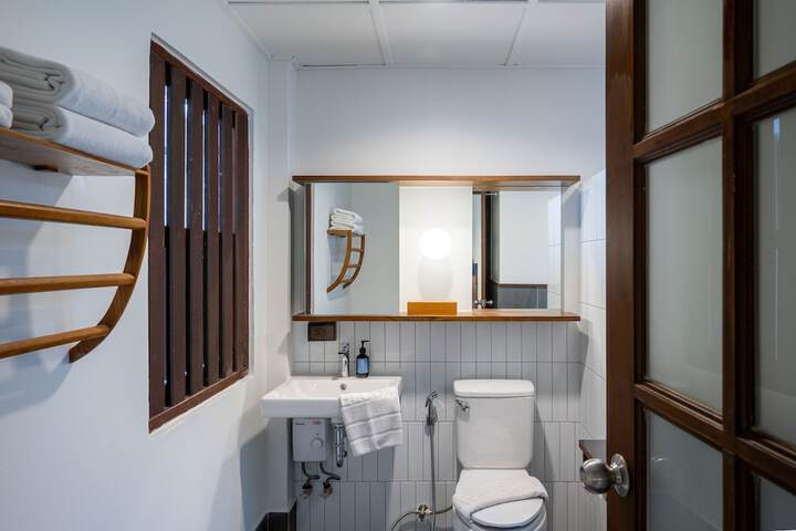 Room 15 of 31